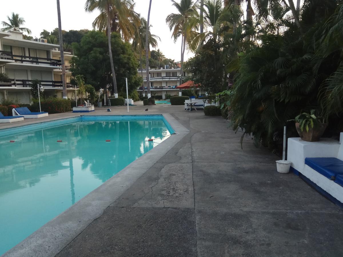 Hotel La Jolla Акапулько Экстерьер фото